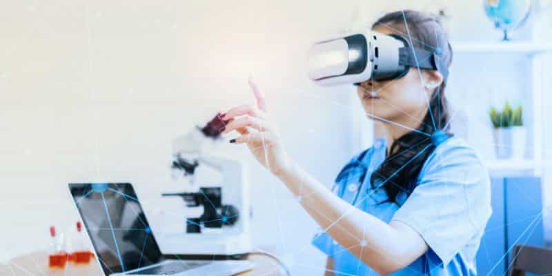 Virtual and Augmented Reality in Healthcare Education